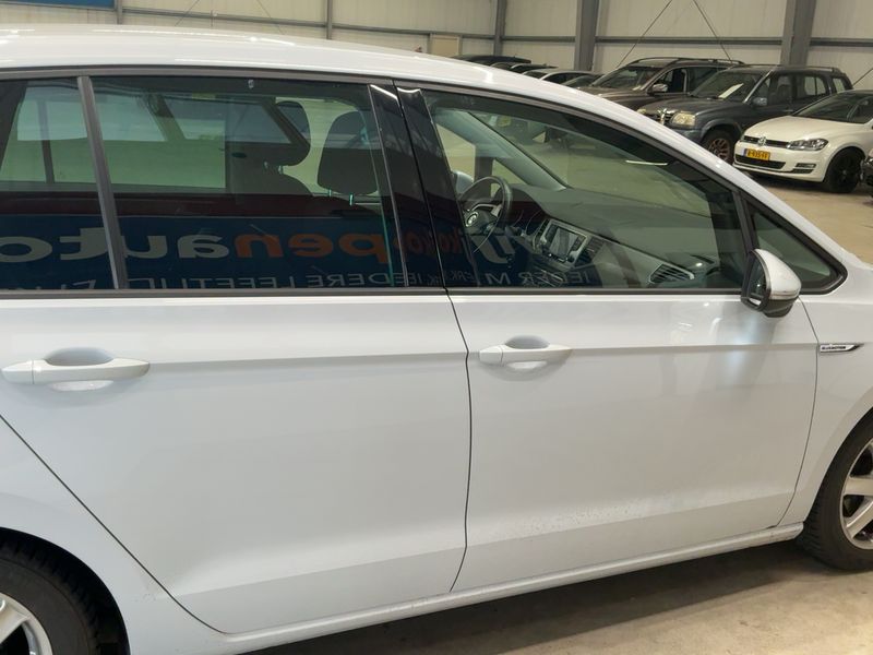 Volkswagen Golf VII Sportsvan 1.0 TSI Comfortline BlueMotion Tech 2017 – снимка 10