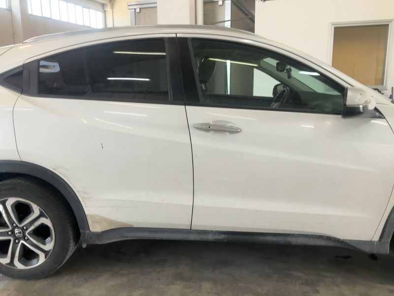 Honda HR-V 1.6 DTEC Executive 2015 – снимка 10