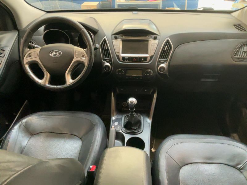Hyundai ix35 1.7 CRDi Style 2WD 2011 – снимка 17