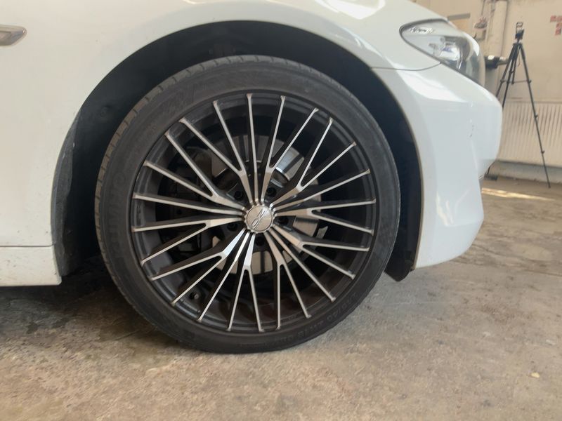 BMW 5er 530d xDrive 2011 – снимка 11