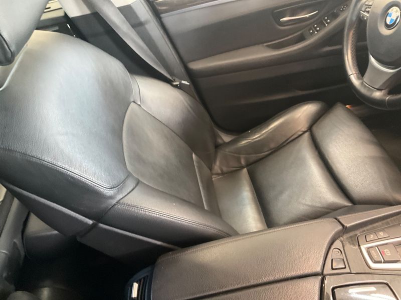 BMW 5er 530d xDrive 2011 – снимка 24
