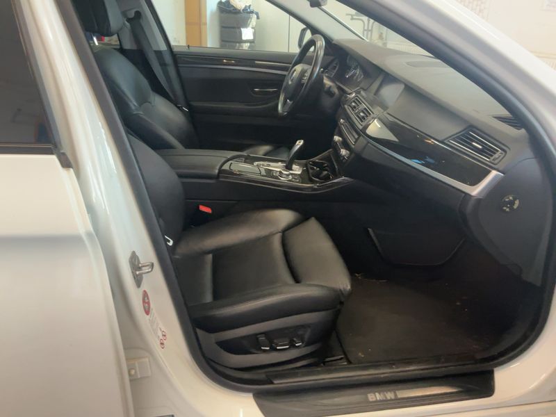 BMW 5er 530d xDrive 2011 – снимка 17