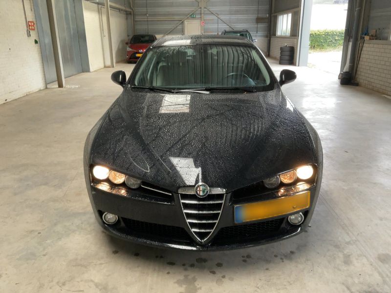 Alfa Romeo Alfa 159 3.2 JTS V6 Distinctive Q4 2010 – снимка 14