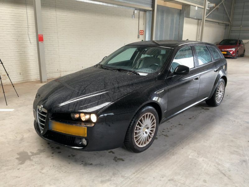 Alfa Romeo Alfa 159 3.2 JTS V6 Distinctive Q4 2010 – снимка 1