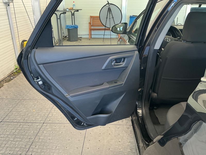 Toyota Auris 1.6 START Edition 2014 – снимка 29