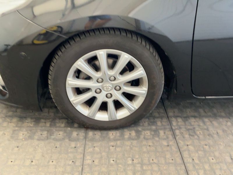 Toyota Auris 1.6 START Edition 2014 – снимка 3