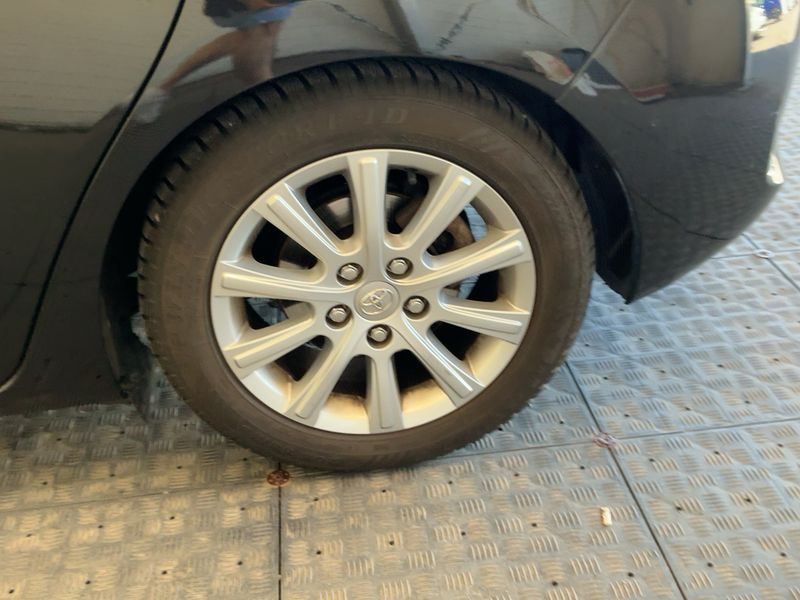 Toyota Auris 1.6 START Edition 2014 – снимка 5