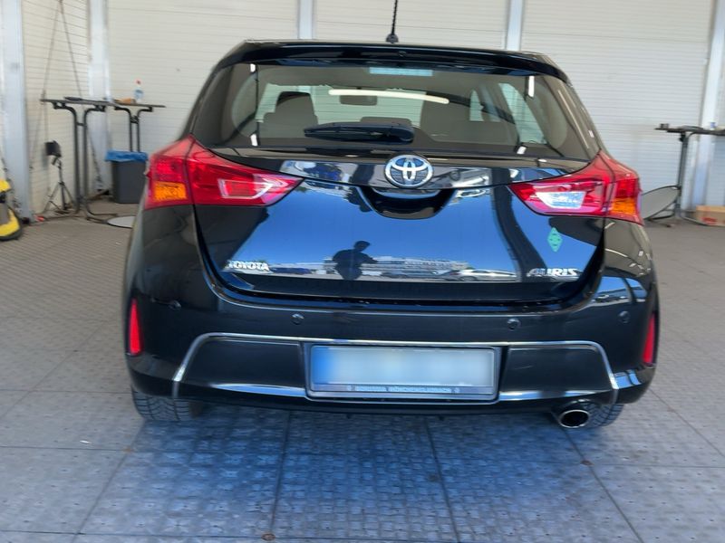 Toyota Auris 1.6 START Edition 2014 – снимка 7