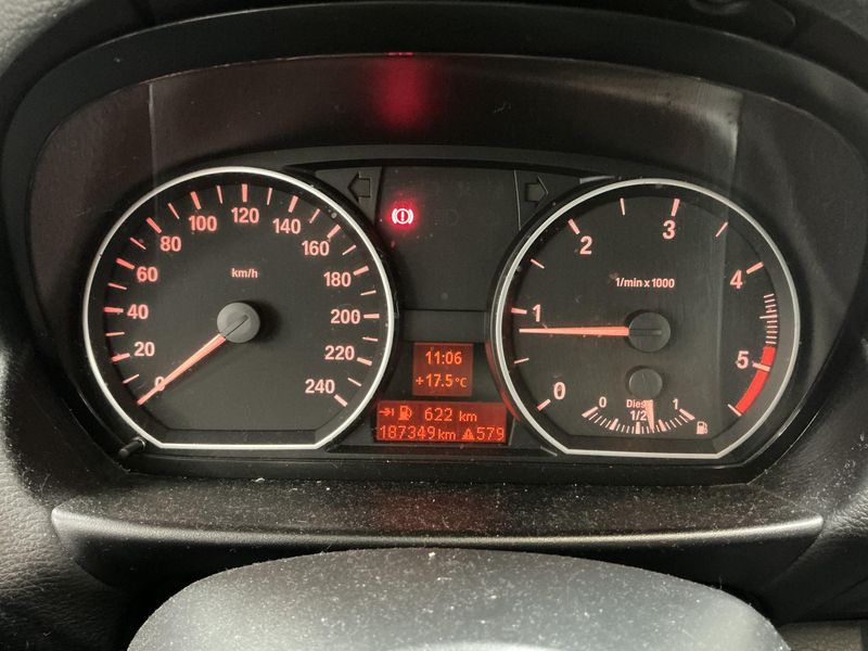 BMW 1er 118d 2008 – снимка 18