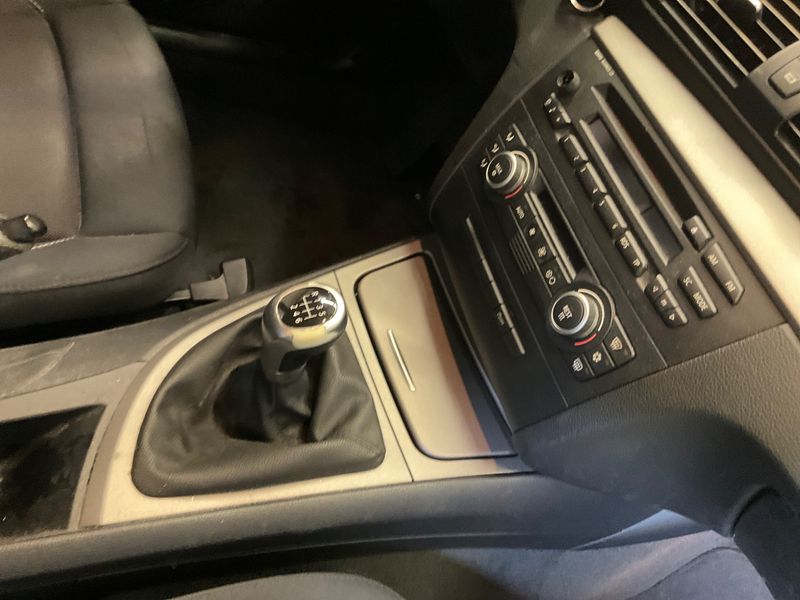 BMW 1er 118d 2008 – снимка 32