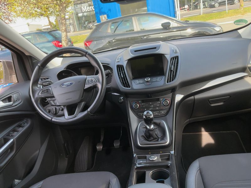 Ford Kuga 2.0 TDCi Titanium 2017 – снимка 17