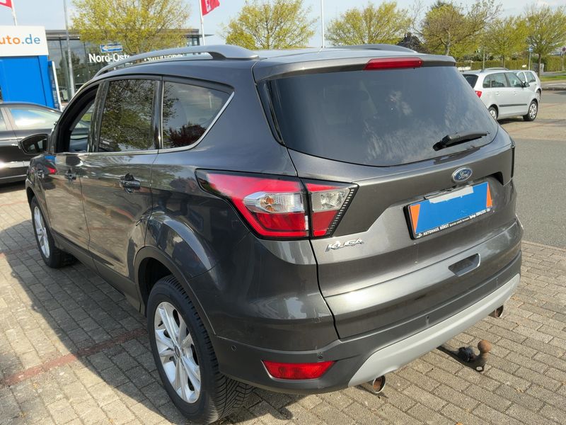 Ford Kuga 2.0 TDCi Titanium 2017 – снимка 6