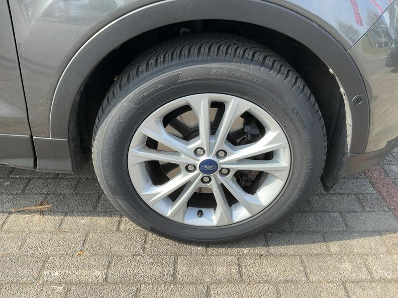 Ford Kuga 2.0 TDCi Titanium 2017 – снимка 11