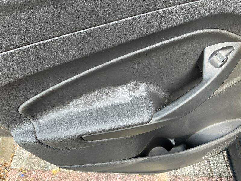 Ford Kuga 2.0 TDCi Titanium 2017 – снимка 25