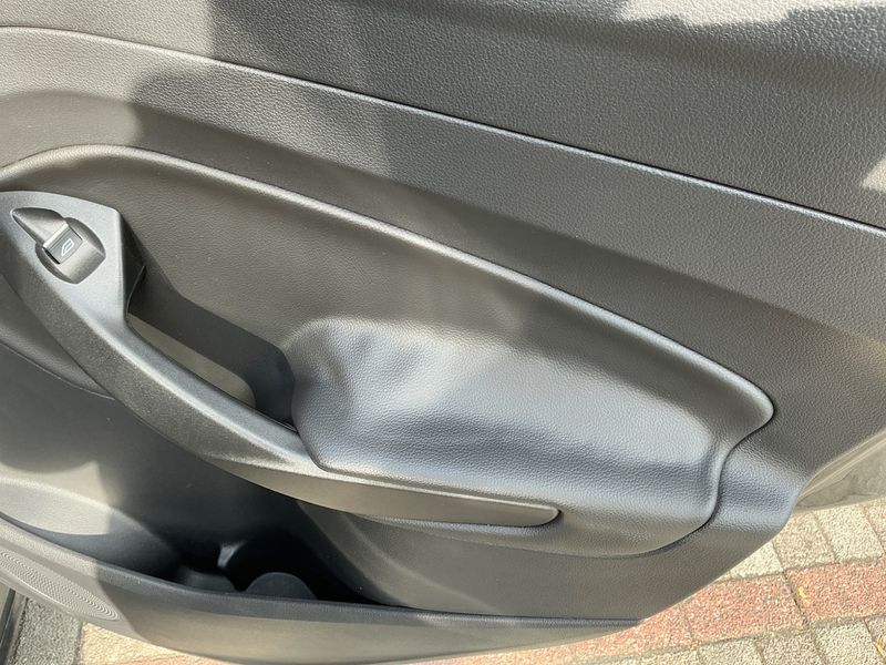 Ford Kuga 2.0 TDCi Titanium 2017 – снимка 24