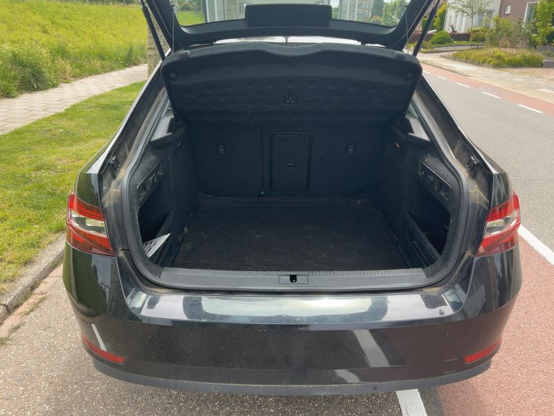 Skoda Superb 1.5 TSI ACT Ambition 2018 – снимка 15