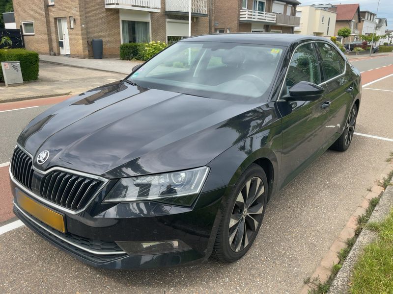 Skoda Superb 1.5 TSI ACT Ambition 2018 – снимка 1