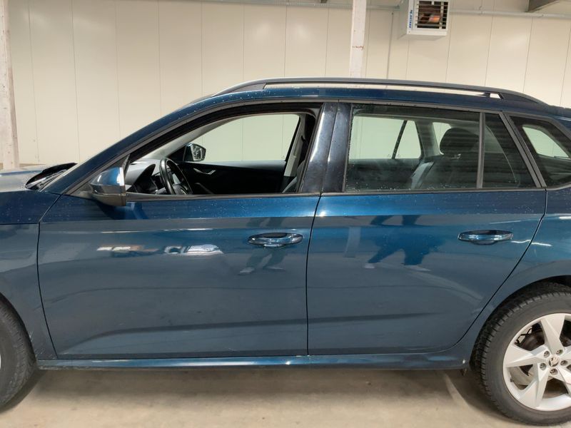 Skoda Kamiq 1.0 TSI Ambition 2021 – снимка 4