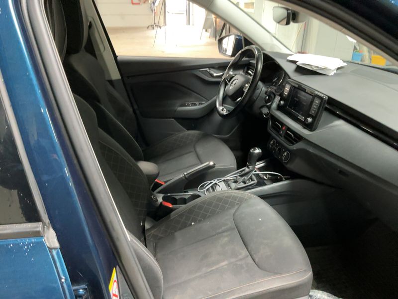Skoda Kamiq 1.0 TSI Ambition 2021 – снимка 16