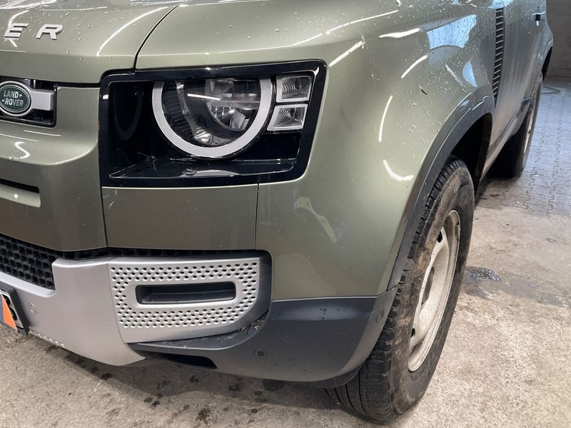 Land Rover Defender D200 Mild-Hybrid 90 Hard Top 2023 – снимка 28
