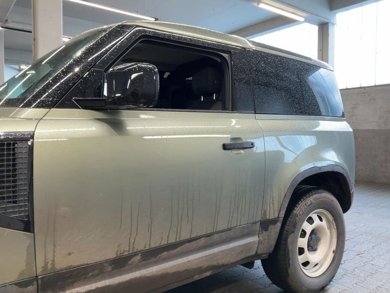 Land Rover Defender D200 Mild-Hybrid 90 Hard Top 2023 – снимка 4
