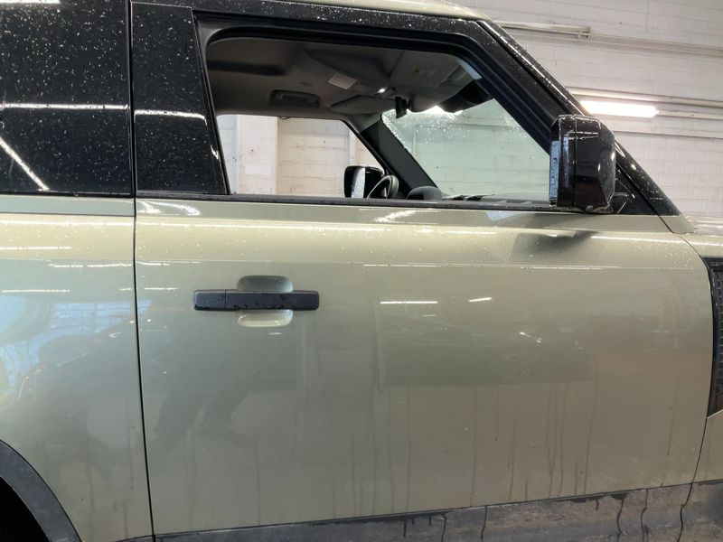 Land Rover Defender D200 Mild-Hybrid 90 Hard Top 2023 – снимка 10
