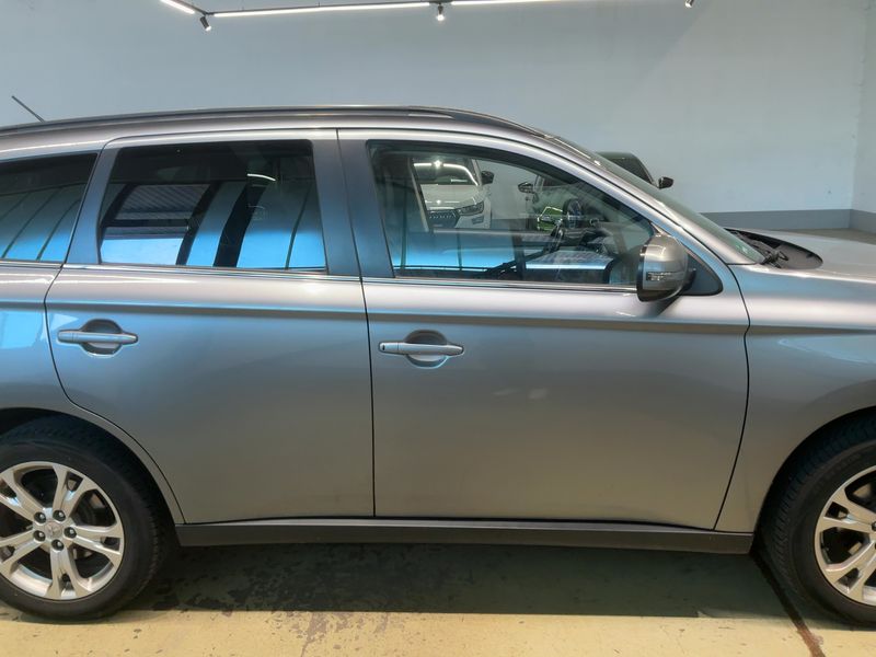 Mitsubishi Outlander 2.2 DI-D Intense ClearTec 4WD 2014 – снимка 10