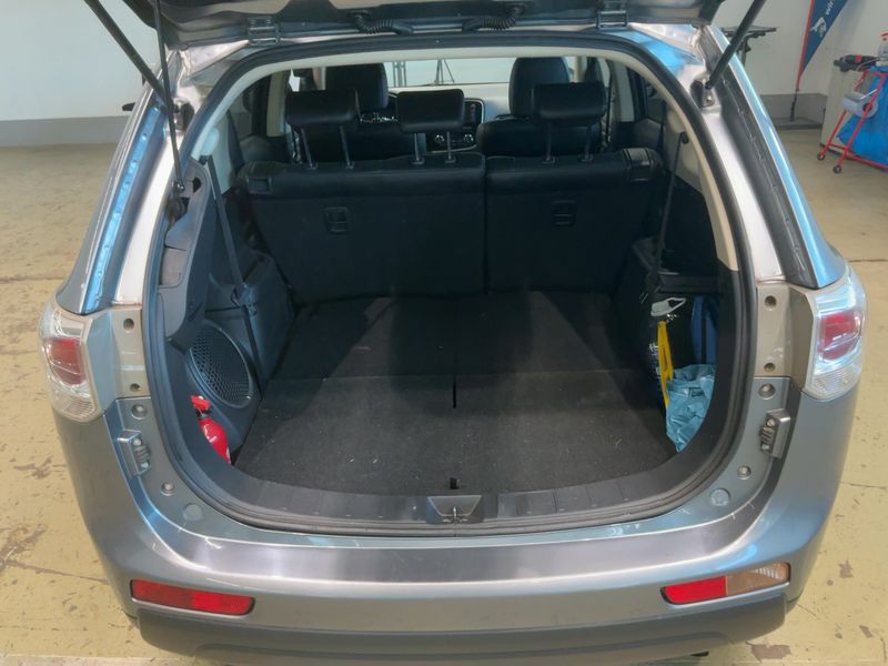 Mitsubishi Outlander 2.2 DI-D Intense ClearTec 4WD 2014 – снимка 15