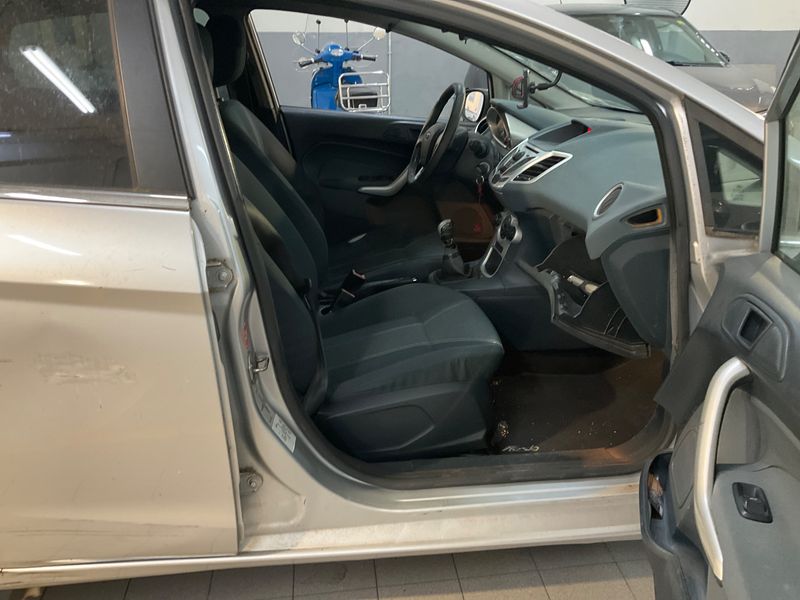 Ford Fiesta 1.4 LPG Titanium 2010 – снимка 3
