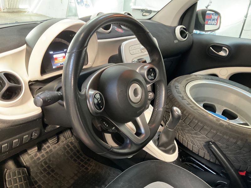 Smart fortwo 1.0 Basis passion 2016 – снимка 32