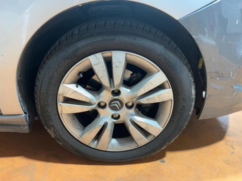 Citroen DS3 1.6 HDi SoChic 2011 – снимка 11