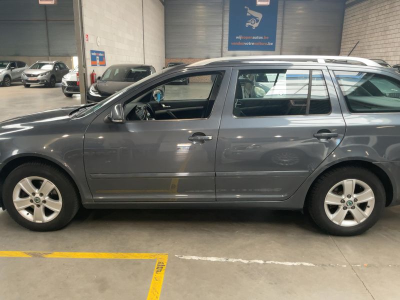 Skoda Octavia 1.4 TSI Ambition 2012 – снимка 4