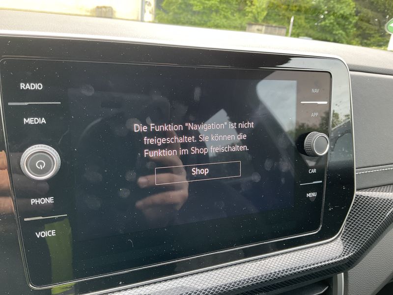 Volkswagen T-Cross 1.0 TSI R-Line 2025 – снимка 13