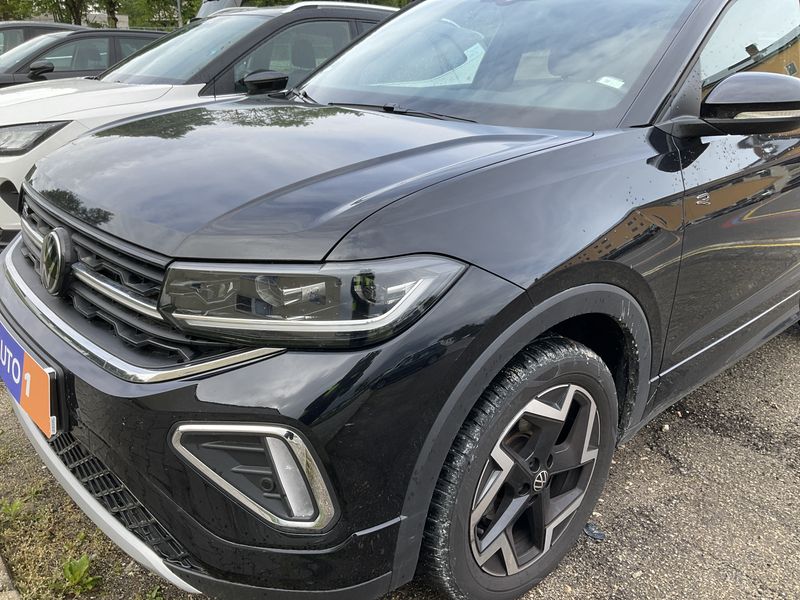 Volkswagen T-Cross 1.0 TSI R-Line 2025 – снимка 2