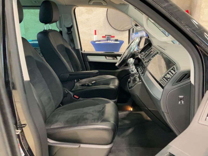 Volkswagen T6 Multivan 2.0 TDI Highline 4Motion 2018 – снимка 16