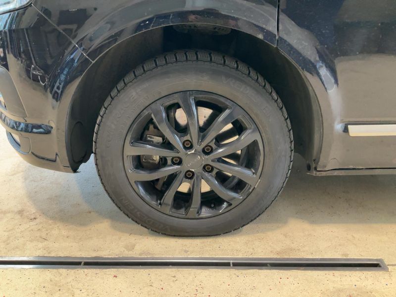 Volkswagen T6 Multivan 2.0 TDI Highline 4Motion 2018 – снимка 3