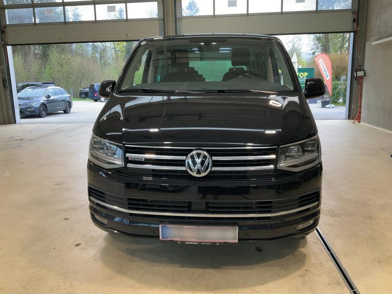 Volkswagen T6 Multivan 2.0 TDI Highline 4Motion 2018 – снимка 14