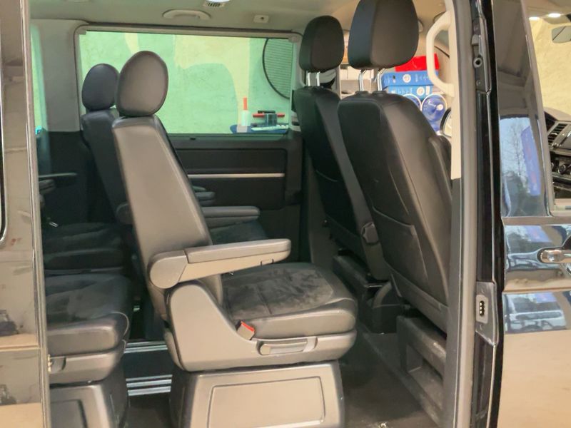 Volkswagen T6 Multivan 2.0 TDI Highline 4Motion 2018 – снимка 19