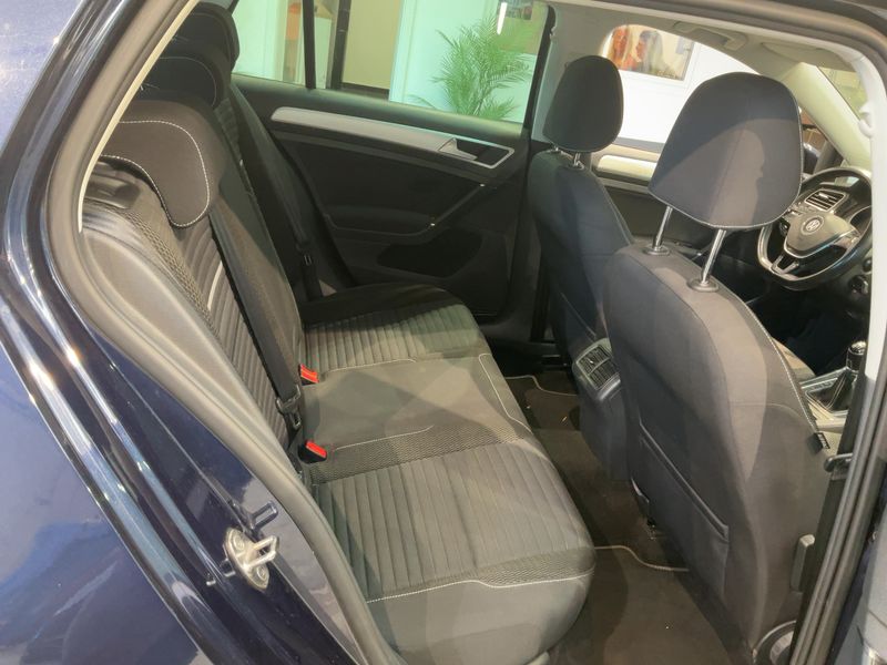Volkswagen Golf VII 1.2 TSI Cup BlueMotion Tech 2015 – снимка 19