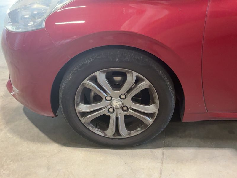 Peugeot 208 1.6 Allure 2014 – снимка 3