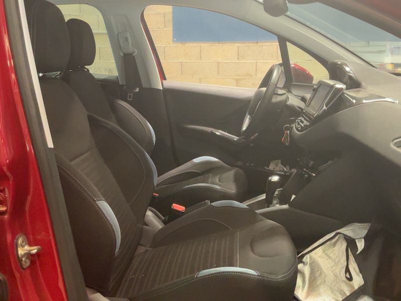 Peugeot 208 1.6 Allure 2014 – снимка 16