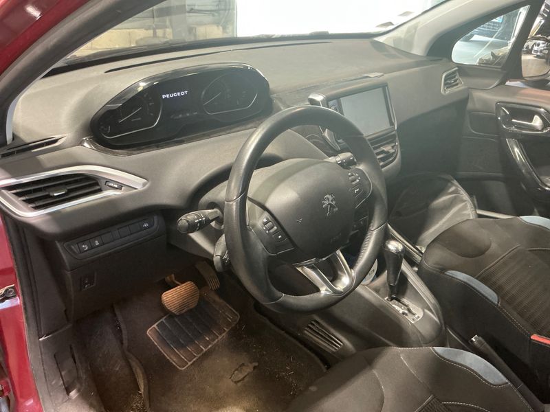 Peugeot 208 1.6 Allure 2014 – снимка 26