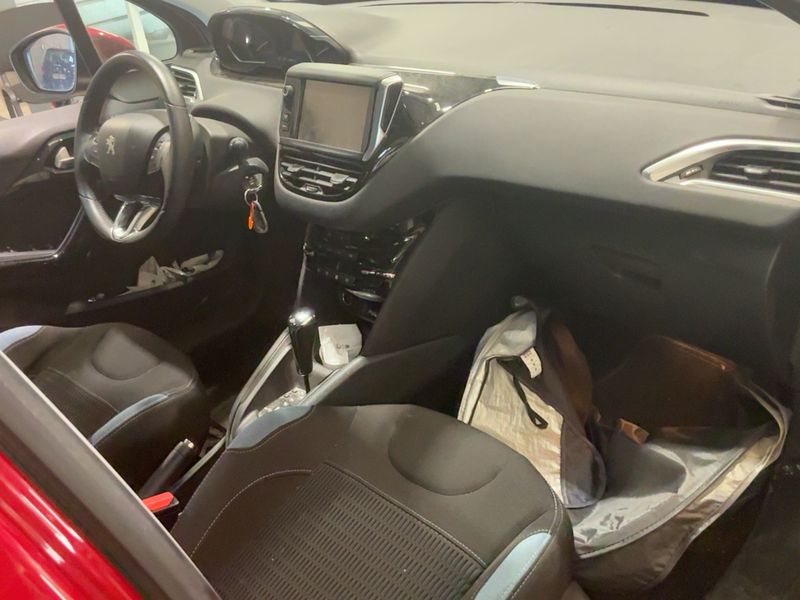 Peugeot 208 1.6 Allure 2014 – снимка 17