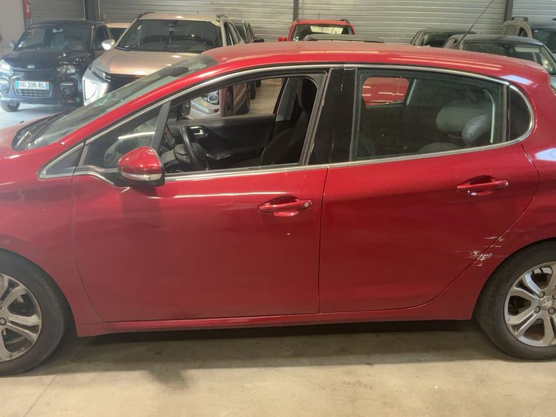 Peugeot 208 1.6 Allure 2014 – снимка 4