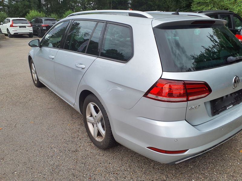 Volkswagen Golf VII 2.0 TDI United Start-Stopp 2020 – снимка 6