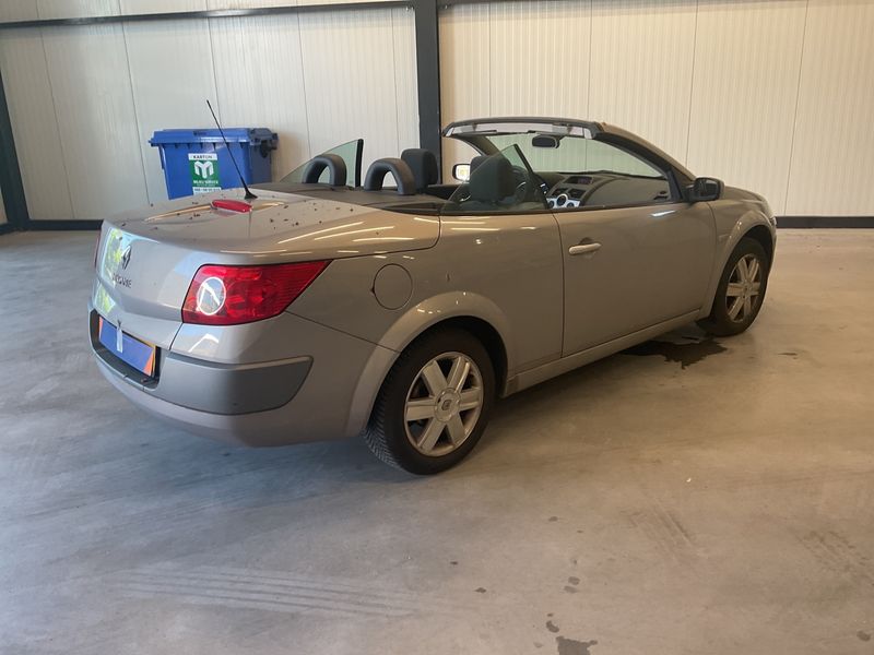 Renault Megane 2.0 IDE Evidence 2005 – снимка 2