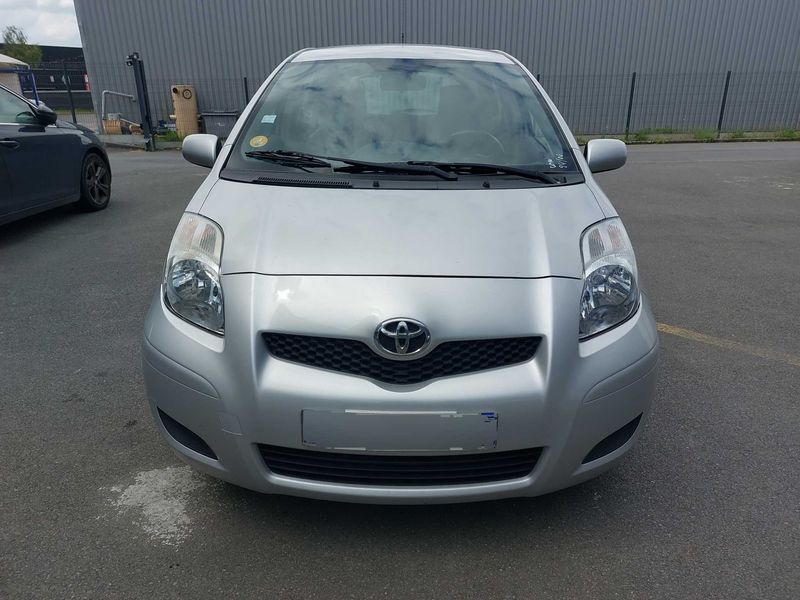 Toyota Yaris 1.4 D-4D Confort 2009 – снимка 7