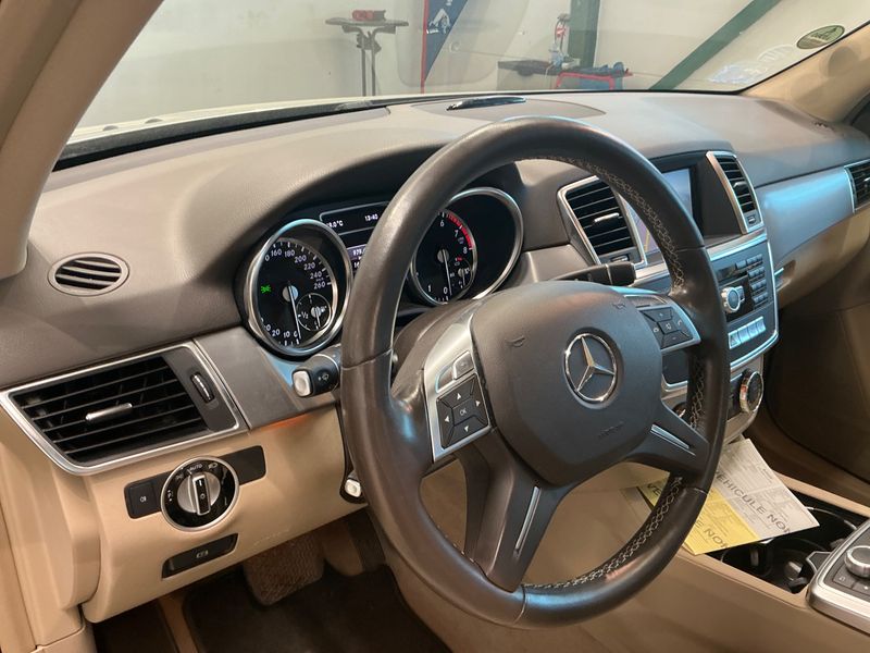 Mercedes-Benz M-Klasse ML 350 BlueEfficiency 2013 – снимка 29