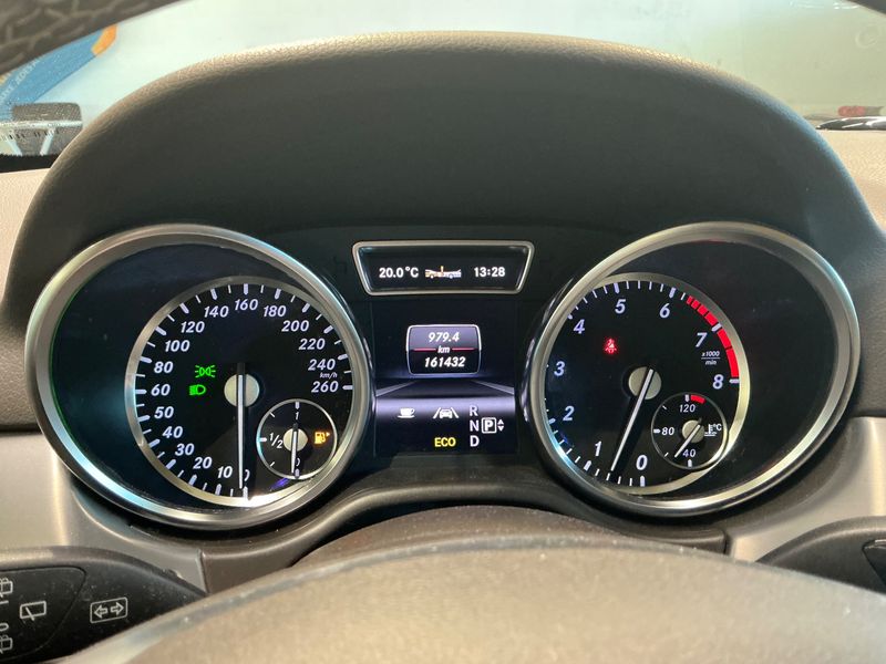 Mercedes-Benz M-Klasse ML 350 BlueEfficiency 2013 – снимка 19