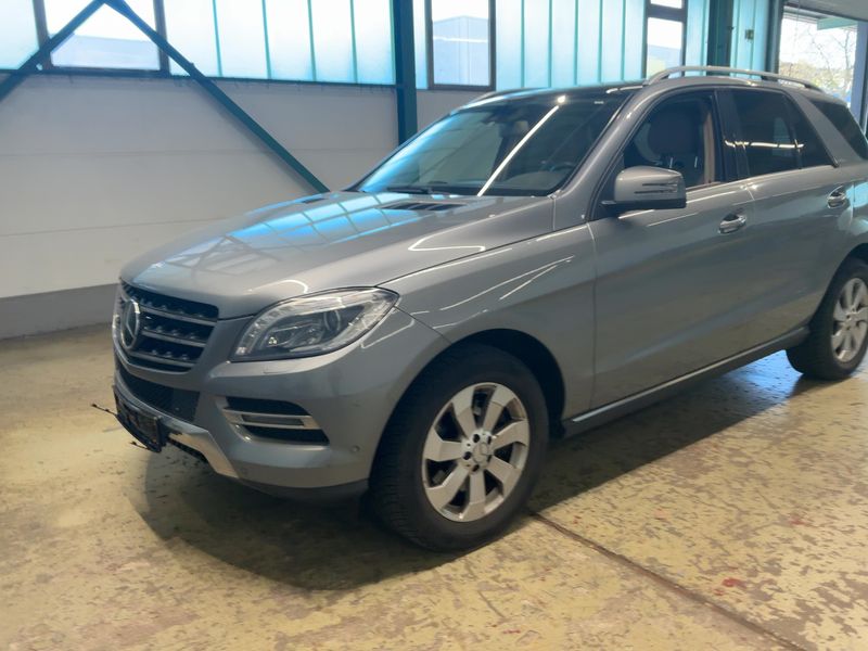 Mercedes-Benz M-Klasse ML 350 BlueEfficiency 2013 – снимка 1